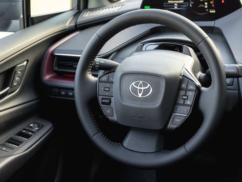 New 2026 Toyota Prius Plug-In Hybrid FWD image 14