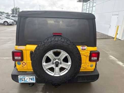 Used 2019 Jeep Wrangler Sport AWD/4WD image 4
