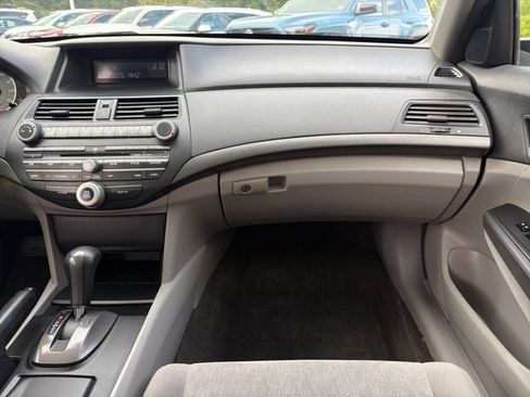 Used 2010 Honda Accord LX image 28