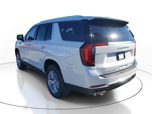 New 2026 GMC Yukon Denali w/ Sun & Power Step Package image 4