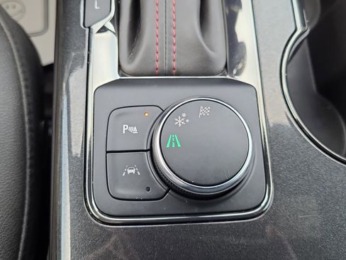 Used 2025 Chevrolet Blazer RS w/ LPO, Floor Liner Package FWD image 25