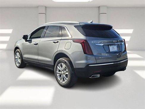 New 2026 Cadillac XT5 Luxury image 3