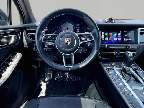 Used 2021 Porsche Macan S AWD/4WD image 8