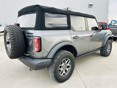 Used 2021 Ford Bronco Badlands image 38