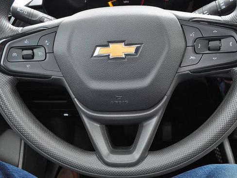 Used 2024 Chevrolet TrailBlazer LT AWD/4WD image 29