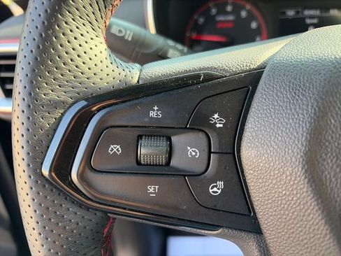Used 2022 Chevrolet TrailBlazer RS w/ Sun and Liftgate Package AWD/4WD image 13