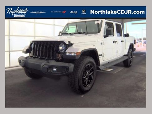 Used 2022 Jeep Gladiator Sport AWD/4WD image 1