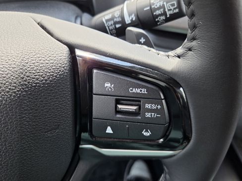 Used 2025 Honda Odyssey EX-L image 29