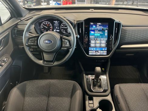 Certified 2025 Subaru Forester Premium image 2