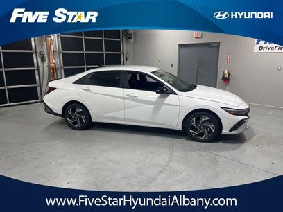New 2025 Hyundai Elantra SEL