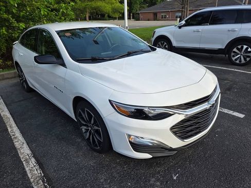 Used 2020 Chevrolet Malibu RS FWD image 3