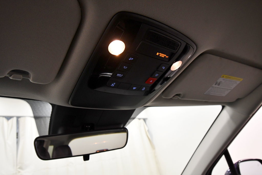 Certified 2024 Kia Carnival LX FWD image 27