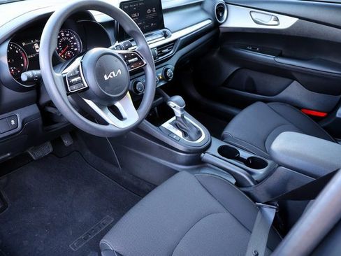 Used 2024 Kia Forte LXS w/ LXS Technology Package image 3