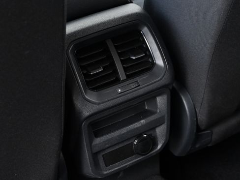 Used 2024 Volkswagen Tiguan S image 30