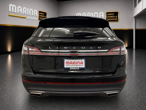Used 2023 Lincoln Nautilus Reserve AWD/4WD image 17
