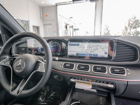 New 2026 Mercedes-Benz GLE 450 4MATIC image 19