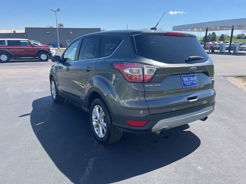 Used 2017 Ford Escape SE FWD image 6