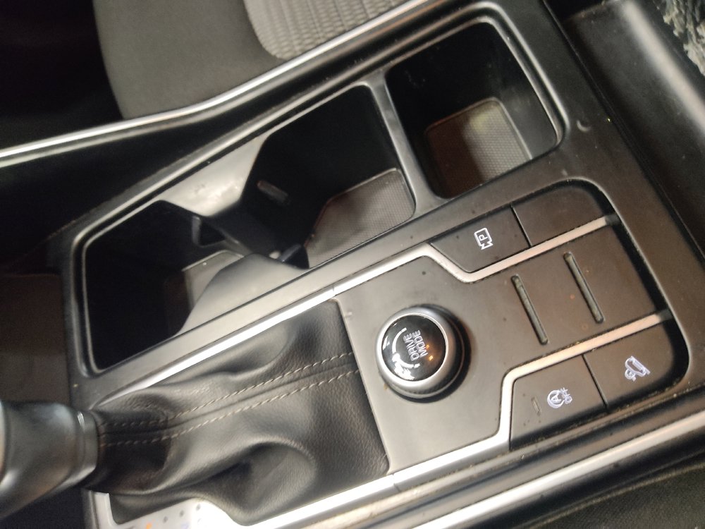 Used 2023 Kia Sorento LX FWD image 26