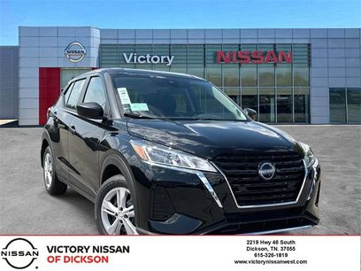 New 2025 Nissan Kicks Play S