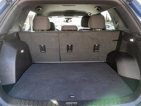 Used 2025 Chevrolet Equinox LT FWD image 11