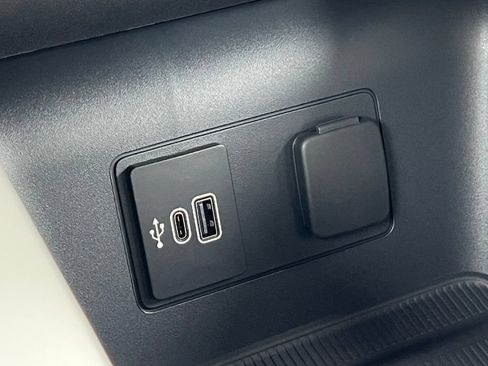 Used 2026 Ford Explorer Active w/ Active Comfort Package AWD/4WD image 25