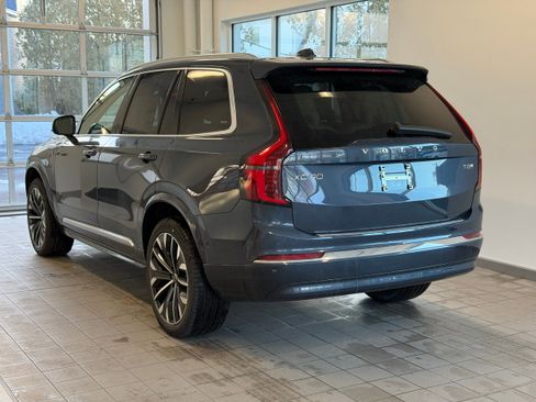 New 2026 Volvo XC90 T8 Ultra w/ Protection Package Premier AWD/4WD image 8