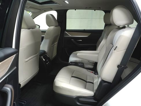 Certified 2025 MAZDA CX-90 3.3 Turbo w/ Preferred Package image 21