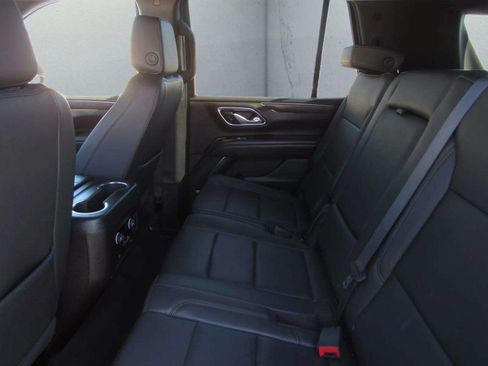 Used 2024 Chevrolet Tahoe LT RWD image 15