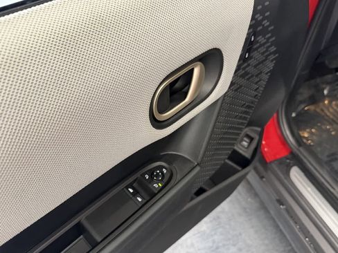 Certified 2025 MINI Cooper 2-Door Hardtop image 12