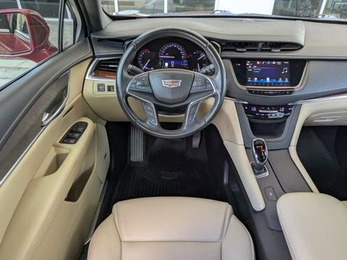 Used 2019 Cadillac XT5 Luxury image 13