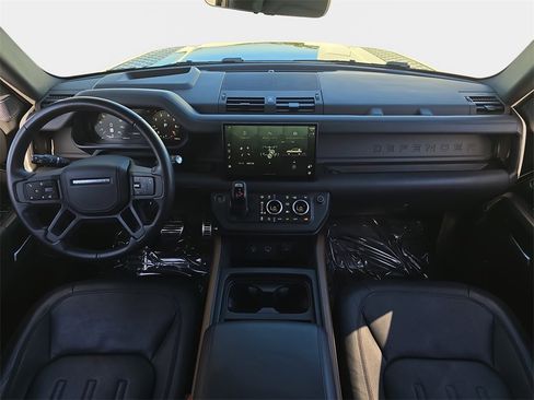 Used 2023 Land Rover Defender 110 X image 9