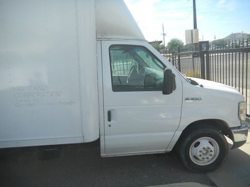 Used 2008 Ford E-350 and Econoline 350 Super Duty RWD image 5