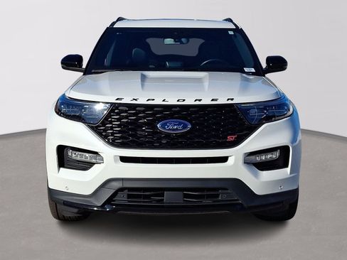 Used 2023 Ford Explorer ST w/ Equipment Group 401A image 2