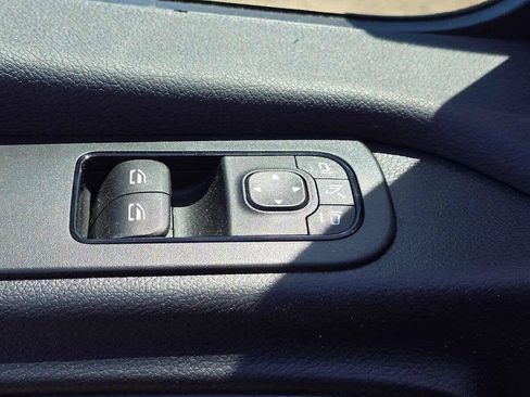 Used 2025 Mercedes-Benz Sprinter 2500 image 26