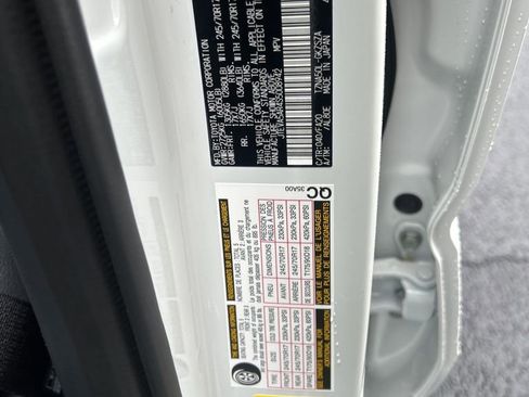 New 2025 Toyota 4Runner SR5 image 4