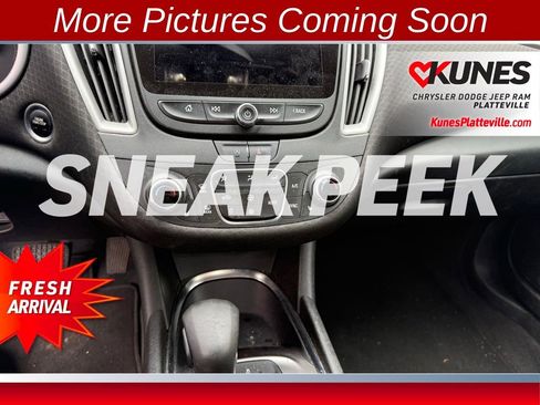 Used 2022 Chevrolet Malibu LT FWD image 16