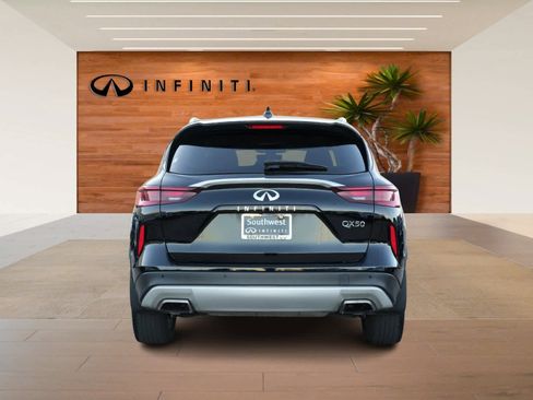 Certified 2023 INFINITI QX50 Luxe image 6