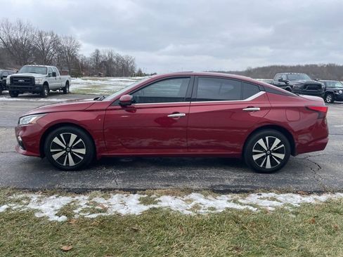 Used 2019 Nissan Altima 2.5 SV image 11