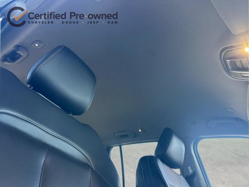 Used 2023 Jeep Grand Cherokee Limited AWD/4WD image 18