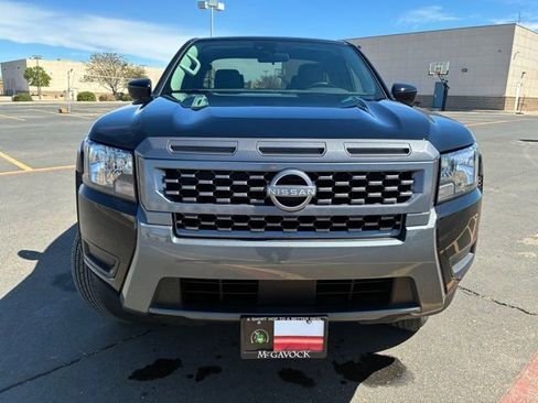 Certified 2025 Nissan Frontier SV RWD image 9