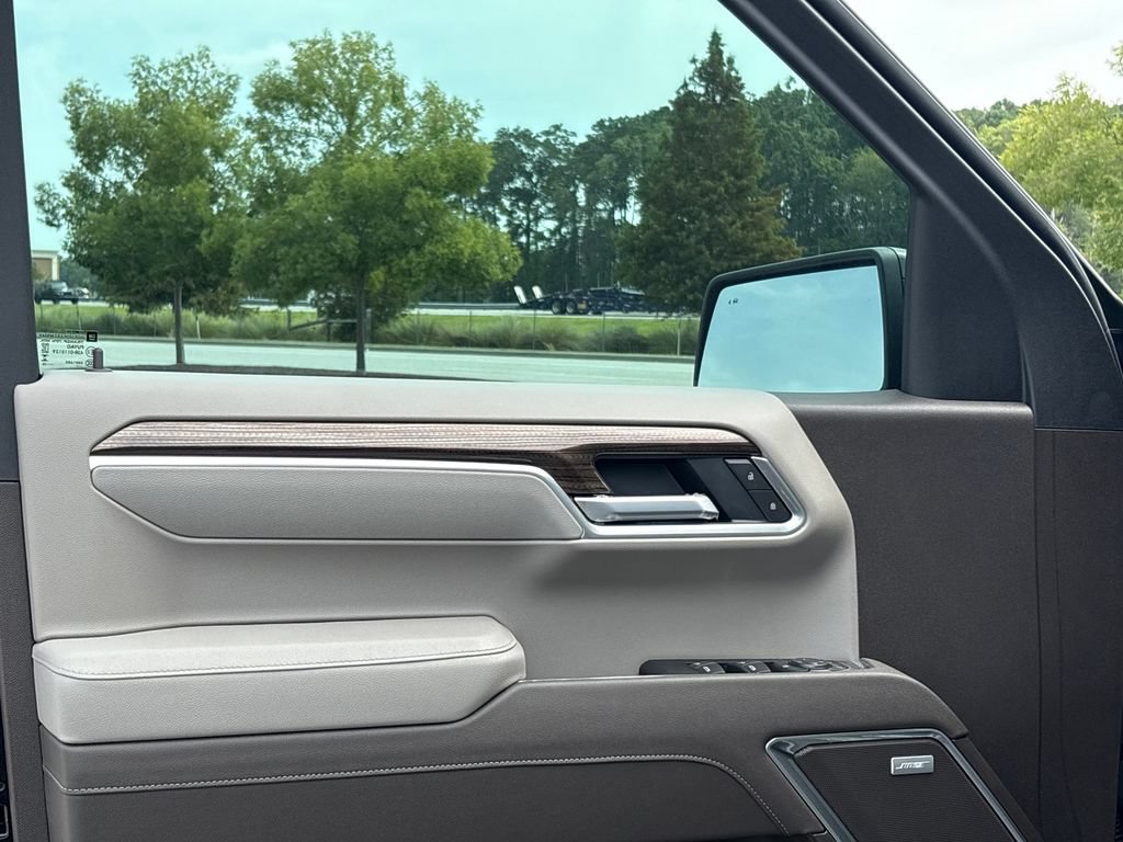New 2026 Chevrolet Silverado 1500 RST w/ Safety Package AWD/4WD image 5