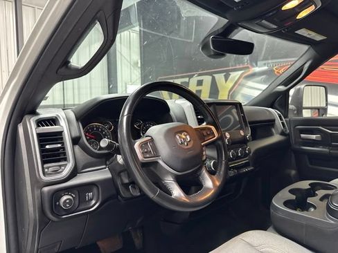 Used 2024 RAM 2500 Big Horn AWD/4WD image 5