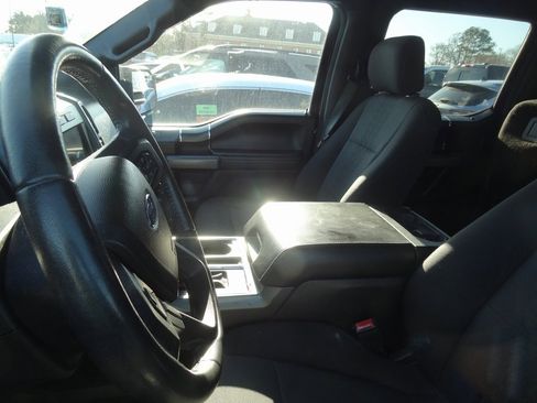 Used 2018 Ford F150 XLT w/ Equipment Group 302A Luxury image 6