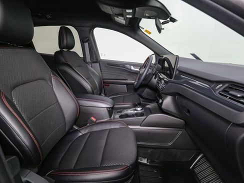 Used 2024 Ford Escape ST-Line w/ Tech Pack #1 image 17