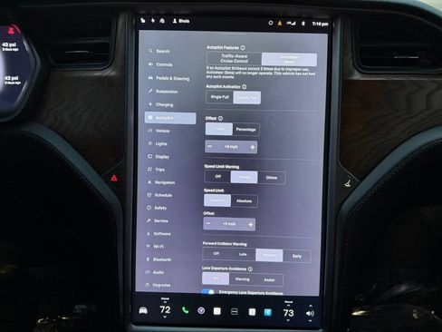 Used 2018 Tesla Model X 100D AWD/4WD image 36