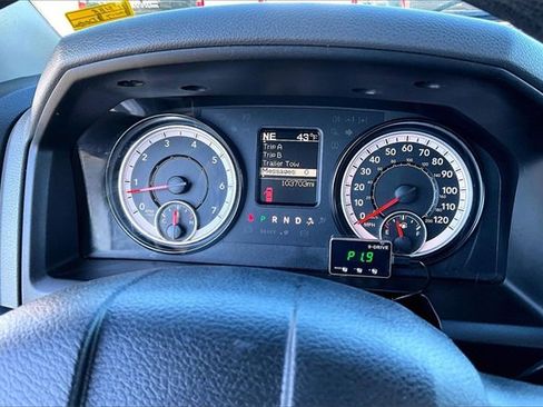 Used 2017 RAM 2500 Tradesman w/ Chrome Appearance Group image 14