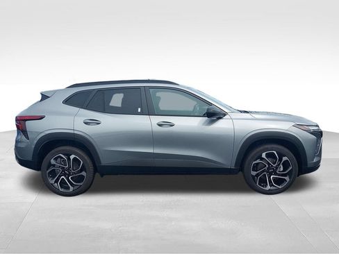 New 2026 Chevrolet Trax RS w/ Driver Confidence Package FWD image 6
