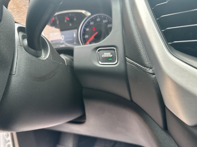 Used 2023 GMC Acadia SLE FWD image 21