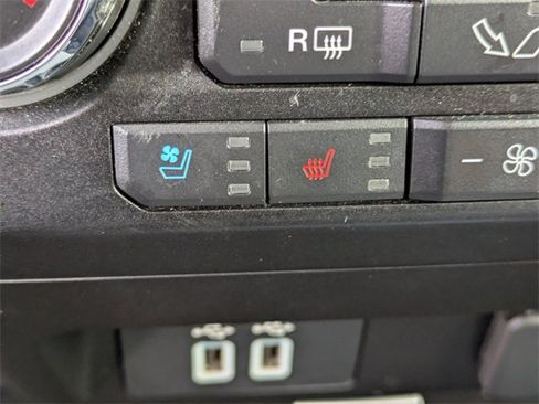 Used 2018 Ford F150 Lariat image 22