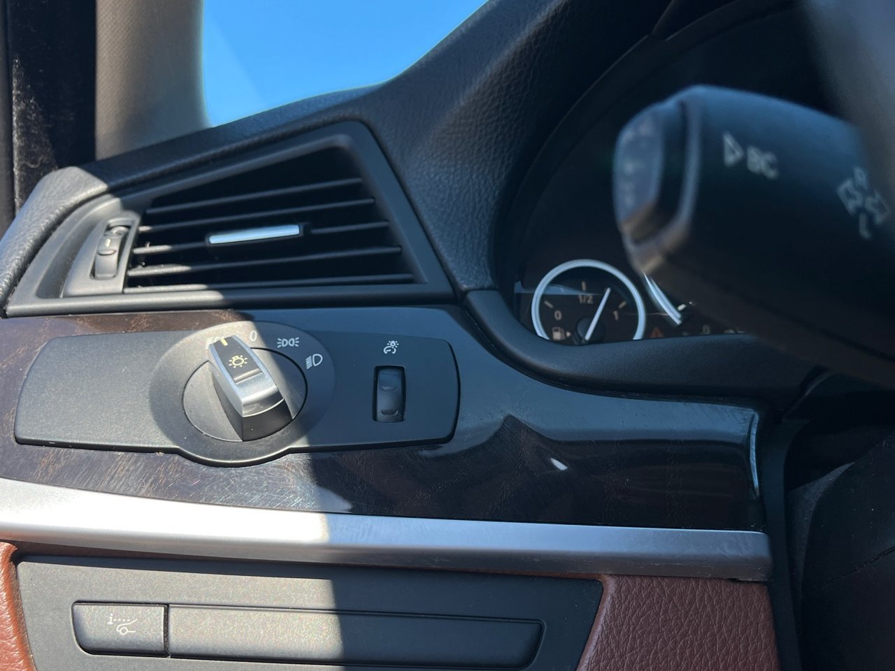 Used 2014 BMW 528i Sedan RWD image 29